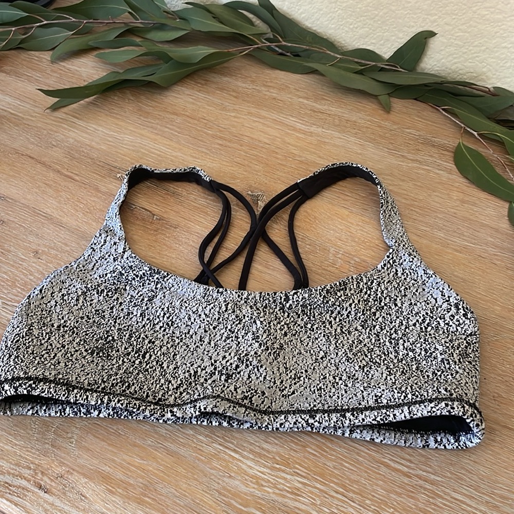 Lululemon Free To Be Bra